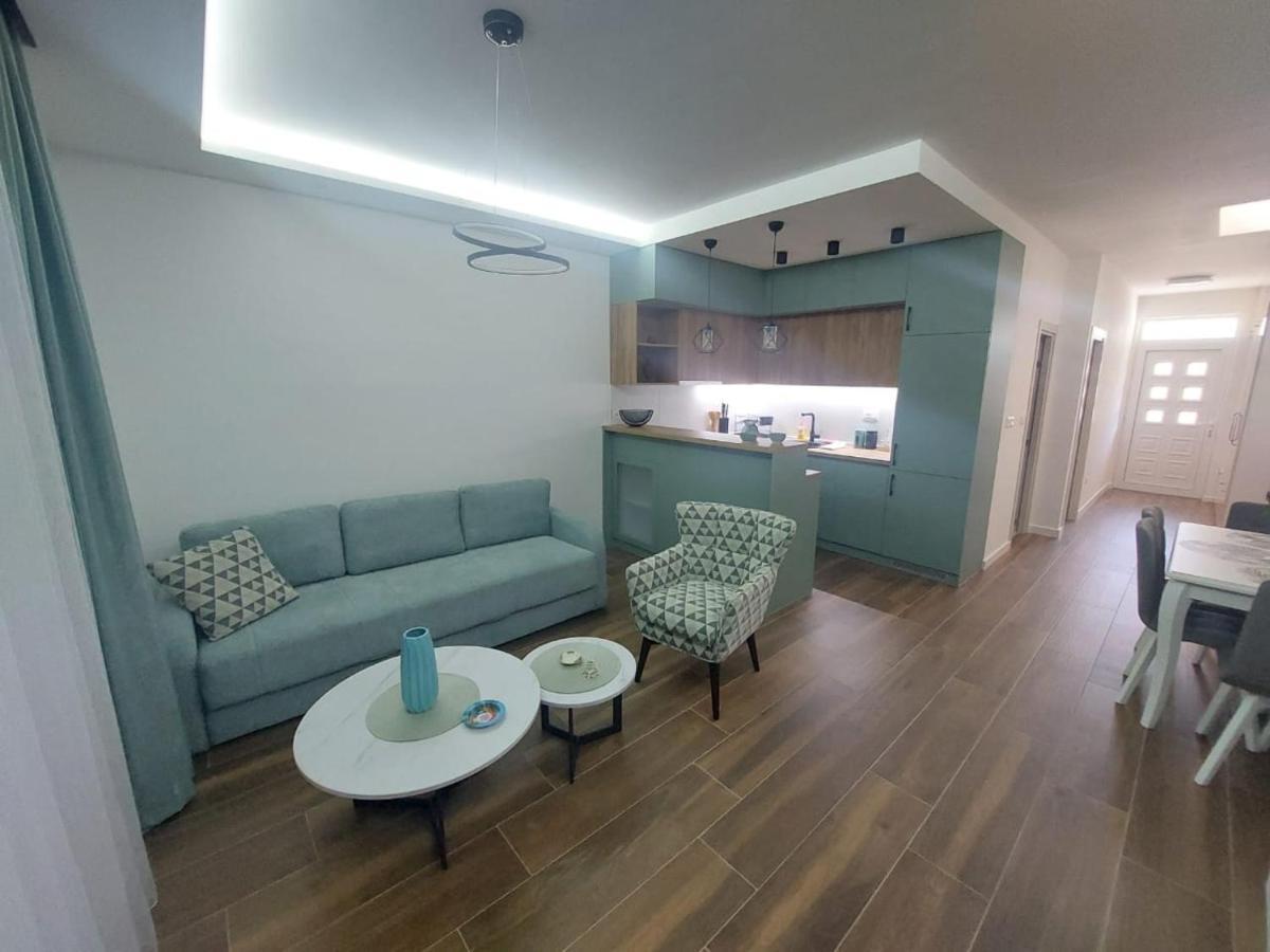 Apartment Sara With Seaview Budva